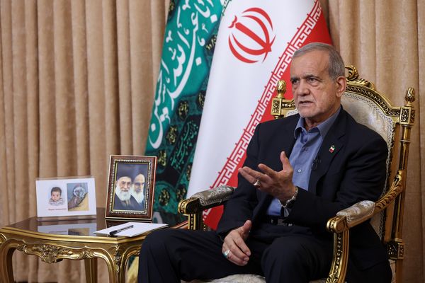 راز خشم تندروها از پزشکیان