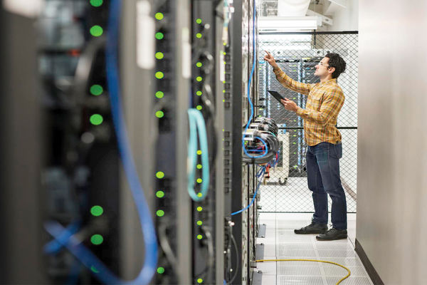 هوش مصنوعی بدون متولی/باوجود سرعت خیره‏‌کننده توسعه هوش مصنوعی در جهان وضعیت ایران رضایت‌‏بخش نیست