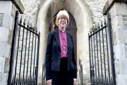 تحول بزرگ کلیسای انگلستان/یک زن اسقف اعظم شد