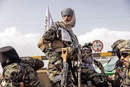 طالبان جنگ/چه کسی از نبرد میان دو همسایه شرقی ایران منفعت می‌‏برد؟