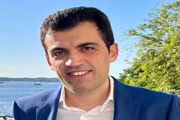 حمیدرضا عزیزی پژوهشگر اندیشکده شورای خاورمیانه در امور جهانی: پتانسیل درگیری نظامی میان ایران و آمریکا وجود دارد