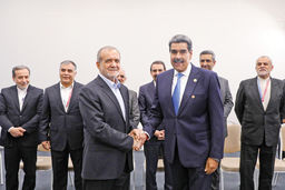 رفاقت بی‌حاصل/در میانه تشدید فشارهای آمریکا، ایران و ونزوئلا نمی‌‏توانند به هم کمکی کنند