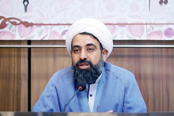 در اصفهان چه خبر است؟گفت وگو با محسن مظاهری رئیس ستاد امر به معروف و نهی از منکر استان اصفهان درباره تذکر ها و پیامک های حجاب