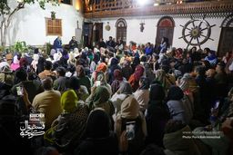 لطفاً در کار مردم دخالت نکنید!