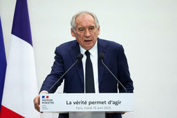 پاریس: تبعات طوفانی که ترامپ راه انداخته به زودی پایان نمی‌یابد
