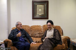 پول‌پاشی یا انضباط‌بخشی؟ تحلیل کارشناسان درباره نحوه بودجه‌ریزی و پاسخی به ادعای وابستگی حوزه علمیه به دولت از زمان سیدمحمد خاتمی