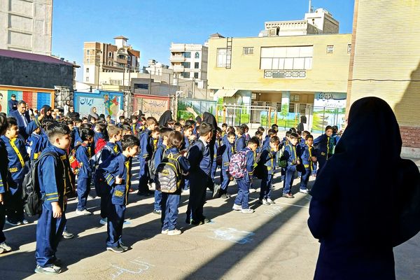 تعرض به‏‌نام تنبیه سربازی/ گزارش تحقیقی «هم‌‏میهن» درباره آزار جسمی و جنسی دانش‌‏آموزان یک مدرسه پسرانه در شهرری توسط معلم‌‏شان