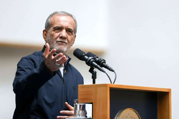 خبررسان بدشانس/درباره مسعود پزشکیان و سندرم کشتن پیغام‌رسان