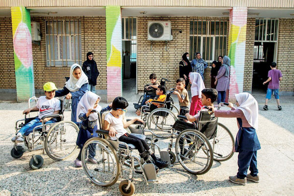 بازماندگان خاموش/گزارش اختصاصی از آزار جسمی و جنسی یک کودک معلول در یک مرکز توانبخشی در شهر کلاردشت  و بررسی وضعیت مراکز نگهداری کودکان معلول زیر نظر بهزیستی
