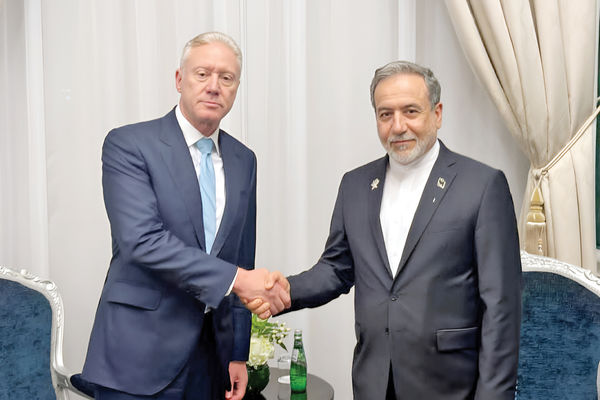 مذاکره در شبکه‌های اجتماعی/درباره پیام‌های طعنه‌آمیز اخیر وزیر خارجه لبنان خطاب به همتای ایرانی