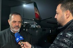 سفر وزیر دفاع به ونزوئلا 
