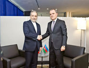 کنار زدن ابرهای تنش/آیا سفر وزیر خارجه ایران به باکو می‏‌تواند اختلاف‏‌های گسترده دو کشور را برطرف کند؟