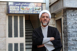 اینها حجاب را سرنیزه کردند