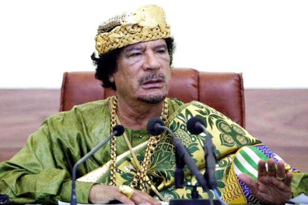 چه کسی لیبی را به حضیض رساند؟