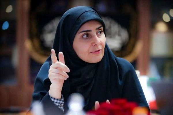 تذکر یکی از نمایندگان مجلس درباره مسافرت یک میلیاردی  که تکذیب شد: کیش به خانم وزیر