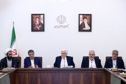 به خاطر مشکل کم‌آبی مردم نباید مقابل هم قرار گیرند
