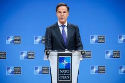 اتهام‌ دبیرکل ناتو به ایران و روسیه پس سقوط دولت سوریه
