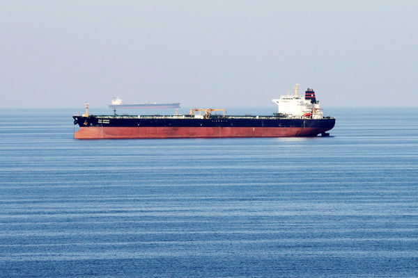 هدف‌گیری منابع اقتصاد/ریزش قیمت نفت در میان کسری‏‌های پیاپی بودجه