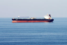 هدف‌گیری منابع اقتصاد/ریزش قیمت نفت در میان کسری‏‌های پیاپی بودجه