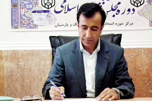 خالد زمزم‏‌نژاد نماینده اسبق مجلس:استاندار نسبت به حضور زنان و اهل تسنن غفلت کرده است