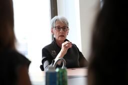 تمجید دیپلمات مطرح آمریکایی از وزیر خارجه ایران: او  بسیار باهوش و سرسخت است