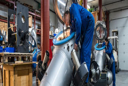 چطور ایرانیان مقیم کانادا در پیدا کردن شغلی با دیوار «بی‌تجربگی» و «تطابق فرهنگی» دست و پنجه نرم می‌کنند؟