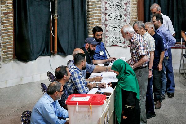 رهایی از تله انتخاباتی؟بررسی عوامل و تاثیرات به تعویق افتادن انتخابات شورای شهر در فضای فعلی کشور