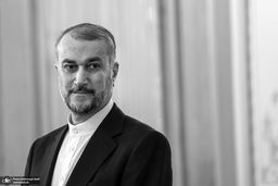 حسین امیرعبداللهیان در حرم حضرت عبدالعظیم (ع) دفن می‌شود