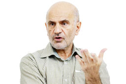 آگاهی مشروطه‌‌خواهان از درک امروز ما بیشتر بود