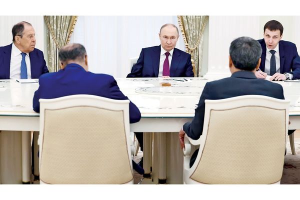 شکست پوتین در خاورمیانه/متحدان روسیه در منطقه دیگر نمی‌‏توانند روی مسکو حساب کنند 