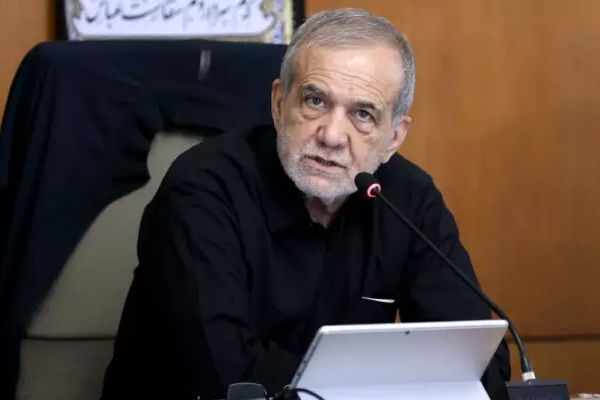 چه کسی پزشکیان را لبه پرتگاه می‌برد؟