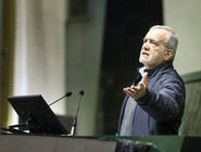 گفت‏‌وگو با نمایندگان درباره اهداف طرح سوال از رئیس‌جمهور/ معیشت یا سیاست؟