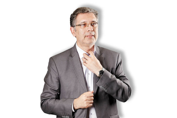 امیرعلی ابوالفتح تحلیلگر مسائل آمریکا:والتز و روبیو فرقی ندارند