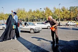 که گرما سخت سوزان است/بررسی‏‌های «هم‌میهن» نشان می‌دهد اوایل اردیبهشت تا اوایل خردادماه بیشترین میزان تابش اشعه ماوراء بنفش  بسیار شدید بود اما دولت اقدام به تعطیلی شهر نکرد