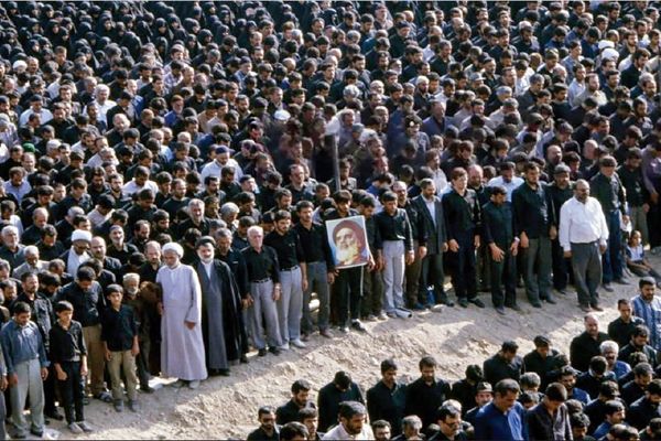 از وحدت کلمه تا وفاق/ ارزیابی اصطلاح ملت و وحدت در سخنان بنیانگذار جمهوری اسلامی ایران