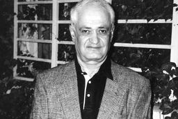 حسن کامشاد درگذشت