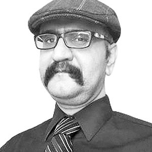 اشکان بحرانی