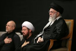 پاتک مشترک میدان و دیپلماسی/درباره حضور رهبری در مراسم شب عاشورا و مصاحبه رئیس‌‏جمهور
با تاکر کارلسون که شنبه‏ خبرساز شد و سطح جهانی را شکل داد