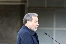 وزیر تحریم یا رفع تحریم؟/ بررسی واکنش‌های رسانه‌ای به اظهارات عراقچی در اصفهان