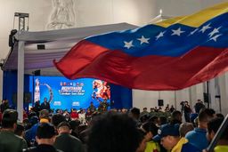 کاراکاس دخالت واشنگتن در حریم هوایی را مردود دانست